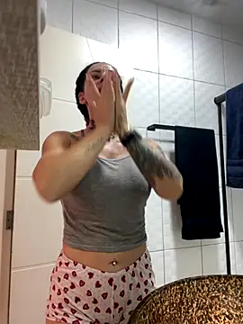 YasmimBrasil online show from November 1, 2025, 8:38 am