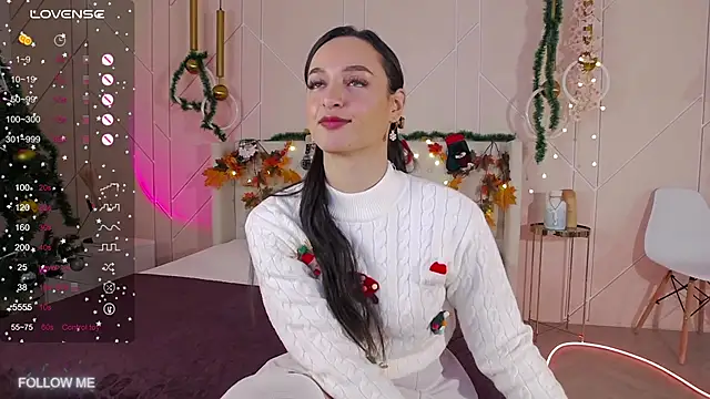 Snapshot of Lolly_Neal chatting on December 25, 2024, 5:05 am Lolly Neal online show from December 25, 2024, 5:05 am