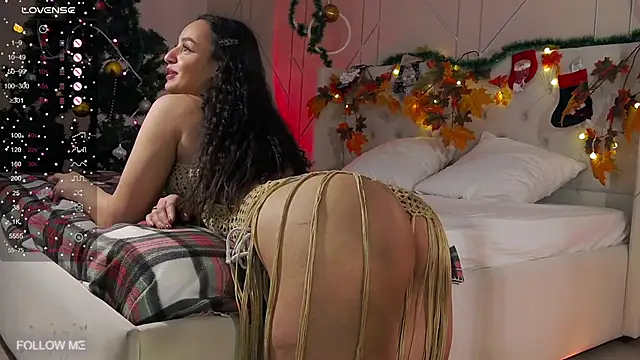 Snapshot of Lolly_Neal chatting on January 11, 2025, 11:12 am Lolly Neal online show from January 11, 2025, 11:12 am