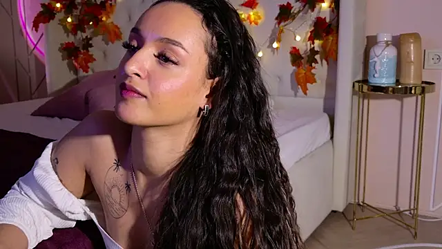 Snapshot of Lolly_Neal chatting on January 27, 2025, 8:07 am Lolly Neal online show from January 27, 2025, 8:07 am