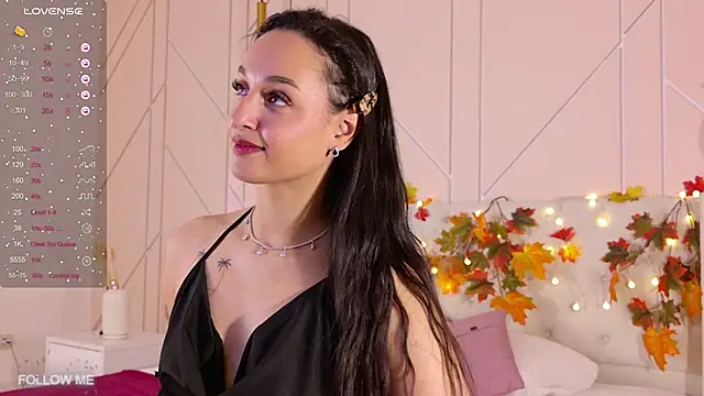 Snapshot of Lolly_Neal chatting on January 29, 2025, 9:12 am Lolly Neal online show from January 29, 2025, 9:12 am