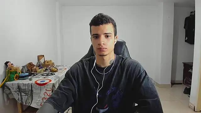 Snapshot of Balo_lovers chatting on January 17, 2025, 2:18 pm Balo lovers online show from January 17, 2025, 2:18 pm