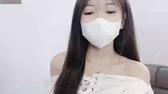 tanhxiu online show from December 8, 2024, 1:25 pm