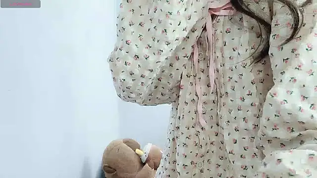 tanhxiu online show from December 28, 2024, 4:30 pm