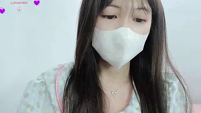 tanhxiu online show from January 6, 2025, 12:57 pm