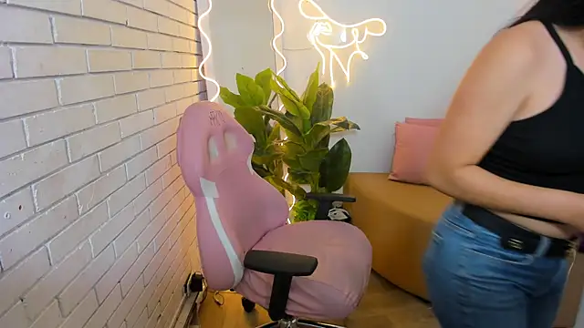 Chiara tay online show from February 16, 2025, 1:58 am