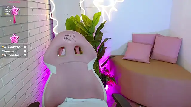 Chiara tay online show from February 21, 2025, 9:45 am