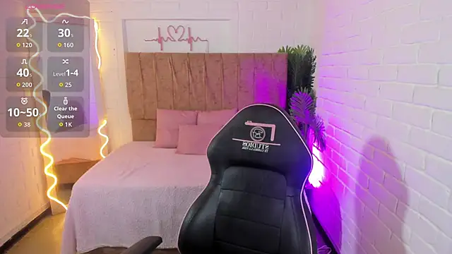 Chiara tay online show from September 22, 2025, 7:05 pm