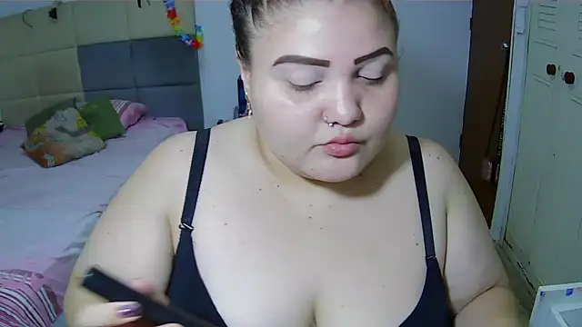 Snapshot of Jones_alexia chatting on April 11, 2026, 5:12 am Jones alexia online show from April 11, 2026, 5:12 am