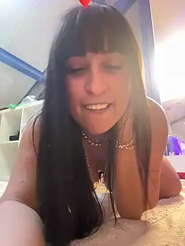 CarolaDrago online show from March 12, 2025, 6:55 pm