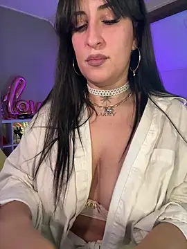 CarolaDrago online show from February 3, 2026, 8:08 am