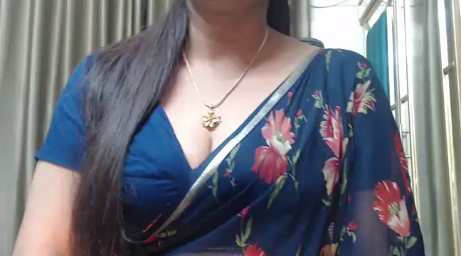 Snapshot of desi-maisa130 chatting on January 16, 2025, 6:37 pm desi-maisa130 online show from January 16, 2025, 6:37 pm