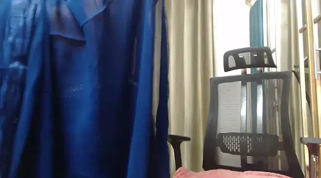 Snapshot of desi-maisa130 chatting on January 23, 2025, 7:07 pm desi-maisa130 online show from January 23, 2025, 7:07 pm