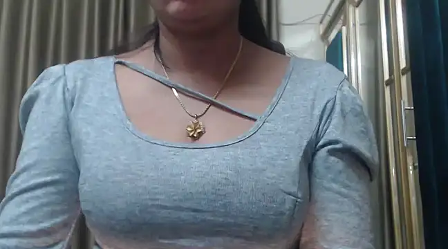 Snapshot of desi-maisa130 chatting on February 25, 2025, 8:41 pm desi-maisa130 online show from February 25, 2025, 8:41 pm