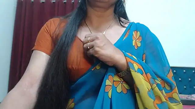 Snapshot of desi-maisa130 chatting on September 16, 2025, 4:08 pm desi-maisa130 online show from September 16, 2025, 4:08 pm