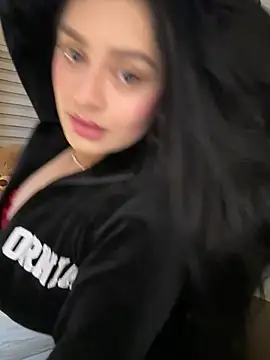 Snapshot of sarasoto_1 chatting on March 28, 2026, 2:11 am sarasoto 1 online show from March 28, 2026, 2:11 am