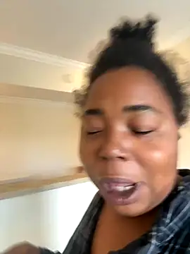 JCCaramelbarbie1 online show from October 10, 2025, 1:43 pm