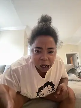 JCCaramelbarbie1 online show from November 6, 2025, 1:12 pm