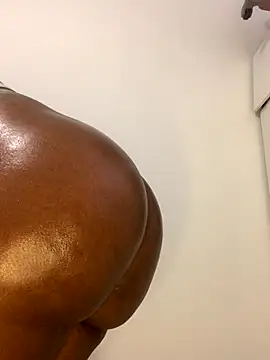 Africanbootie online show from November 16, 2025, 6:19 am