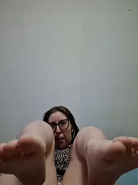 Sarah459 online show from April 16, 2026, 9:39 pm