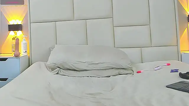 angel adamx online show from March 15, 2025, 7:09 am