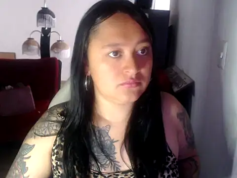 Snapshot of Dahiana_Rous chatting on February 10, 2026, 2:10 pm Dahiana Rous online show from February 10, 2026, 2:10 pm