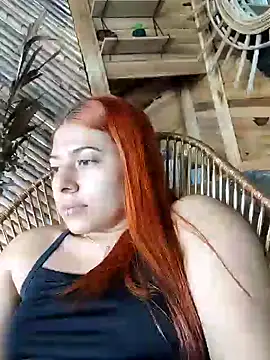 Snapshot of caro_sweett chatting on February 14, 2025, 8:05 pm caro sweett online show from February 14, 2025, 8:05 pm