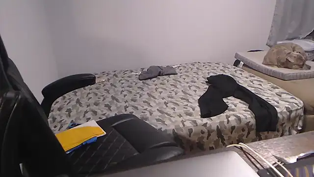 flexingplexico online show from February 12, 2025, 8:49 am