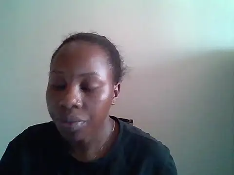 Queen loveer online show from February 10, 2026, 1:26 pm