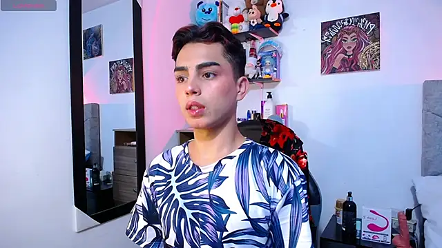 OwenBluee online show from February 3, 2026, 6:22 am