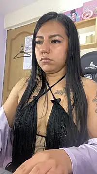 Snapshot of Ivann4 chatting on February 6, 2025, 9:28 pm Ivann4 online show from February 6, 2025, 9:28 pm