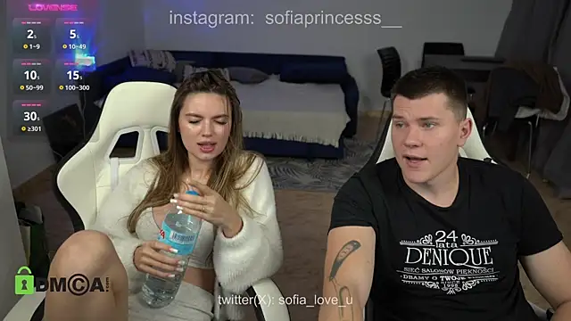 Snapshot of crazycats_ chatting on January 16, 2025, 12:02 am crazycats online show from January 16, 2025, 12:02 am