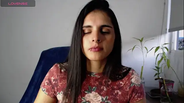 alma violeta online show from March 21, 2025, 11:01 pm