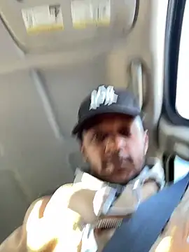 rayyymack online show from February 13, 2026, 7:43 pm