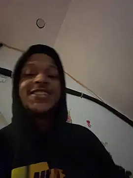 rayyymack online show from April 6, 2026, 3:26 am