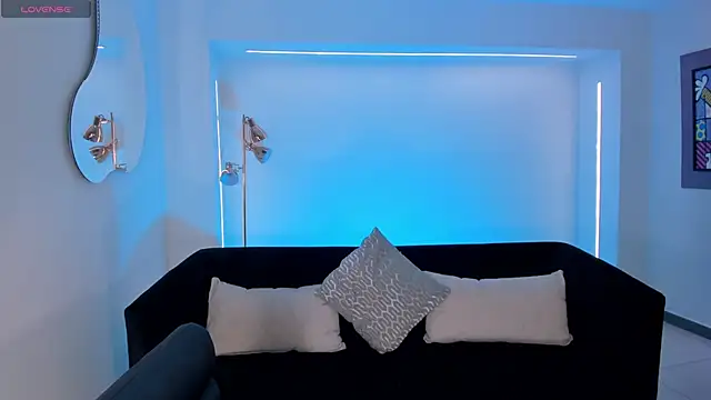 MariaHerrera  online show from April 28, 2026, 2:27 am