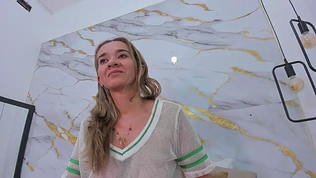 Snapshot of penelope_handaos chatting on January 18, 2025, 6:43 pm penelope handaos online show from January 18, 2025, 6:43 pm