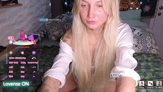 GoodGirl0024 online show from March 27, 2026, 8:30 pm