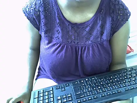 prettylacey3 online show from March 13, 2026, 12:56 pm