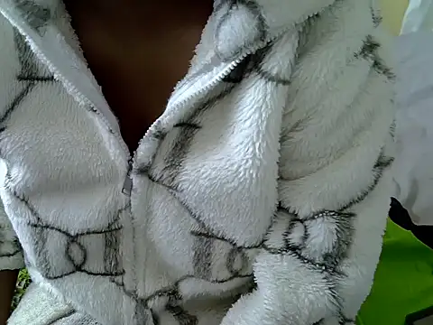 prettylacey3 online show from July 25, 2026, 6:44 am
