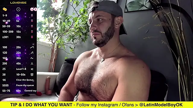 Snapshot of arielenbsas chatting on February 22, 2025, 8:42 pm arielenbsas online show from February 22, 2025, 8:42 pm