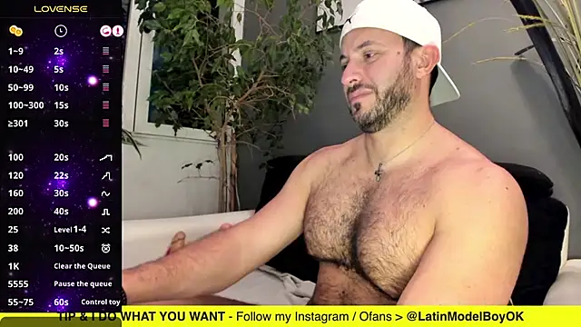 Snapshot of arielenbsas chatting on March 12, 2025, 3:35 am arielenbsas online show from March 12, 2025, 3:35 am