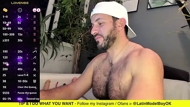 Snapshot of arielenbsas chatting on March 18, 2025, 3:20 am arielenbsas online show from March 18, 2025, 3:20 am