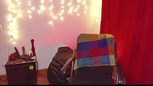 Sabrina scarlett online show from December 14, 2024, 5:07 am