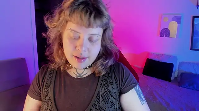 Sabrina scarlett online show from September 18, 2025, 4:36 am