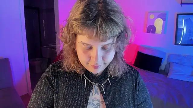 Sabrina scarlett online show from September 20, 2025, 4:46 am