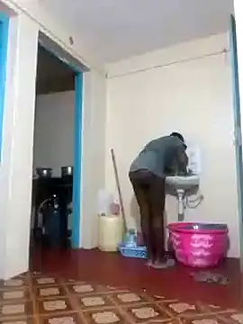 Sweetcecie01 online show from September 13, 2025, 7:57 pm