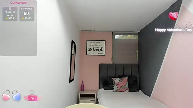 ArielleJones online show from January 17, 2025, 11:59 am