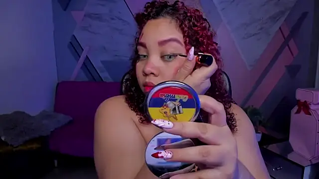 AngelaCoffee online show from November 1, 2025, 3:19 am