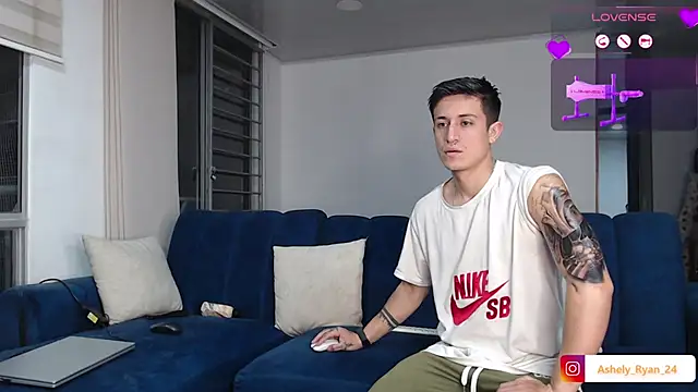 ashely ryan24 online show from September 13, 2025, 12:32 am